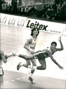 Bo Alvin Dukes, American basketball player. - Vintage Photograph