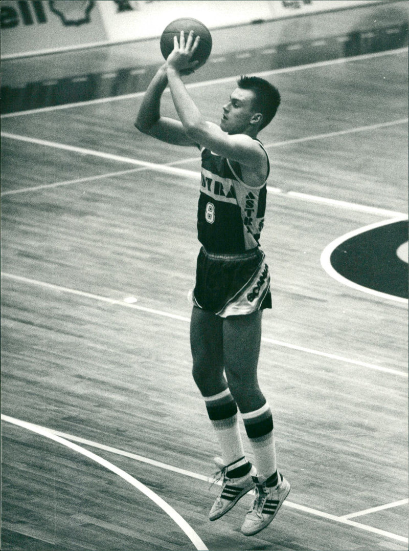 Per Stumer, Basketball Player - Vintage Photograph