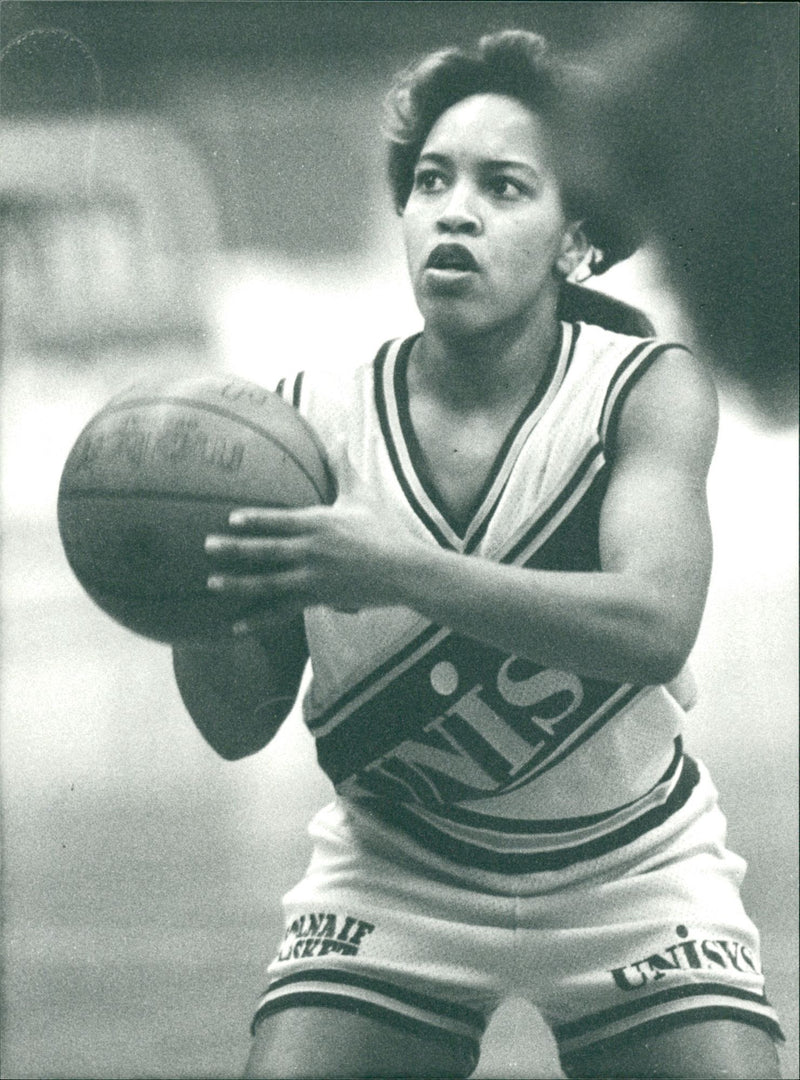 Cosette Ealy, Sona IF player - Vintage Photograph