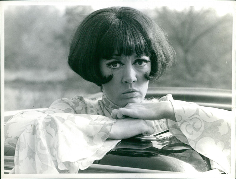 Amanda Barrie - Vintage Photograph