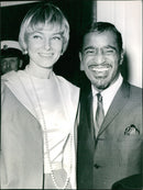 1966 ACTRESS AMERICAN ROYAL WRITER WIFE - Vintage Photograph