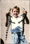 1989 BUT HAS EVEN MUCH ANIMALS BIRD LATHERS BAM TRUE AND WAHL - Vintage Photograph