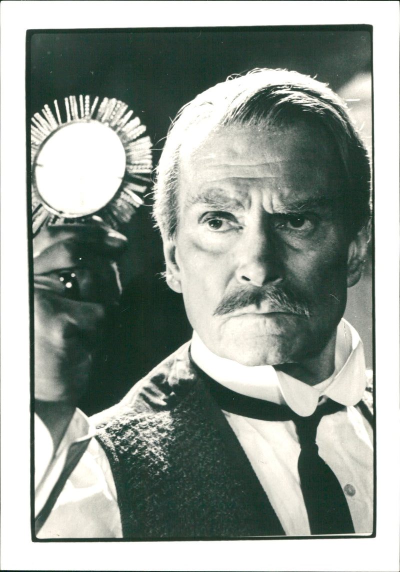 Actor Laurence Olivier as Professor Van Helsing - Vintage Photograph