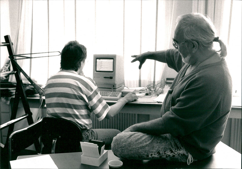 1999 PROBABLY LOCM MUSE MUSIC COOK SCHOOL COUPLE BENGT YOUNG DENTER ONLY WOLLIN - Vintage Photograph