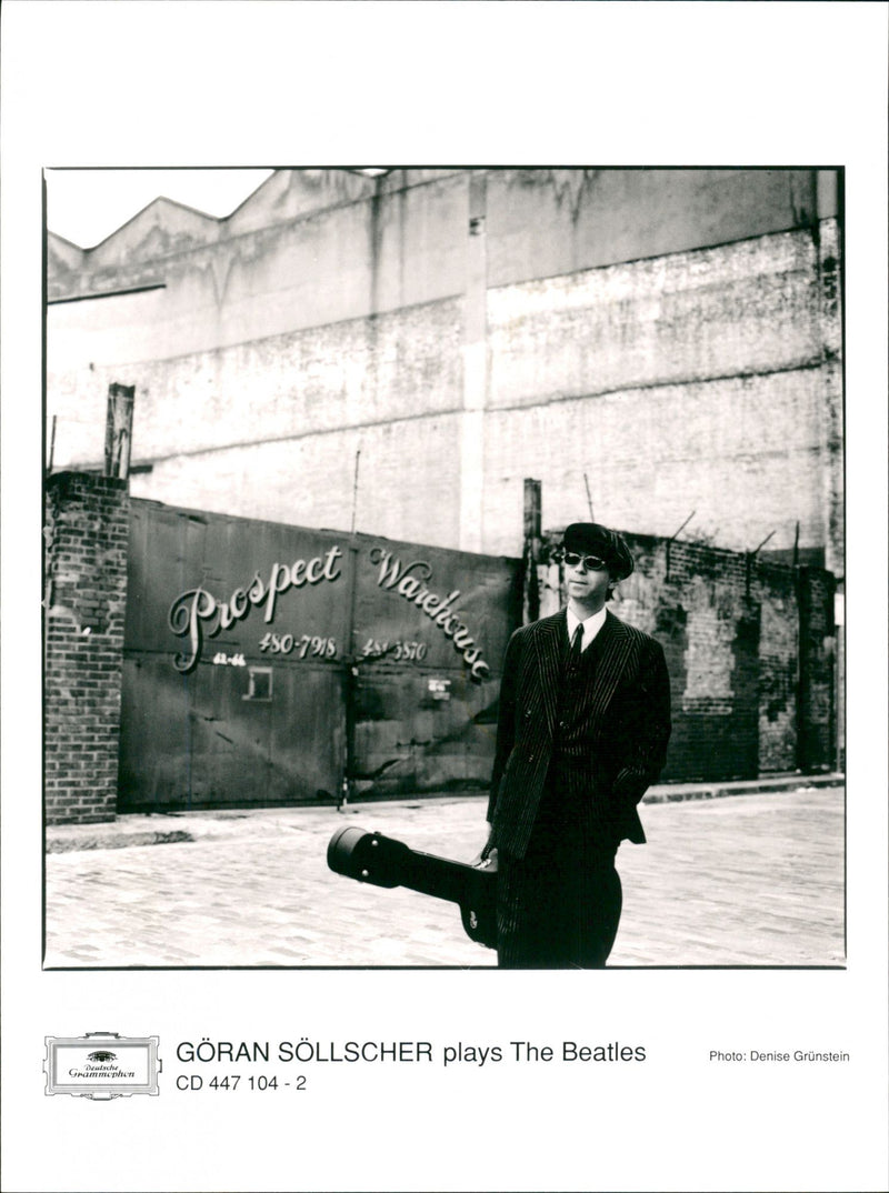 Göran Söllscher plays The Beatles - Vintage Photograph