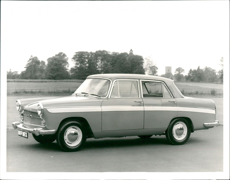 Cars: Austin:  A60 Cambridge Saloon - Vintage Photograph