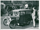Cars: Austin: Gammal Austin - Vintage Photograph