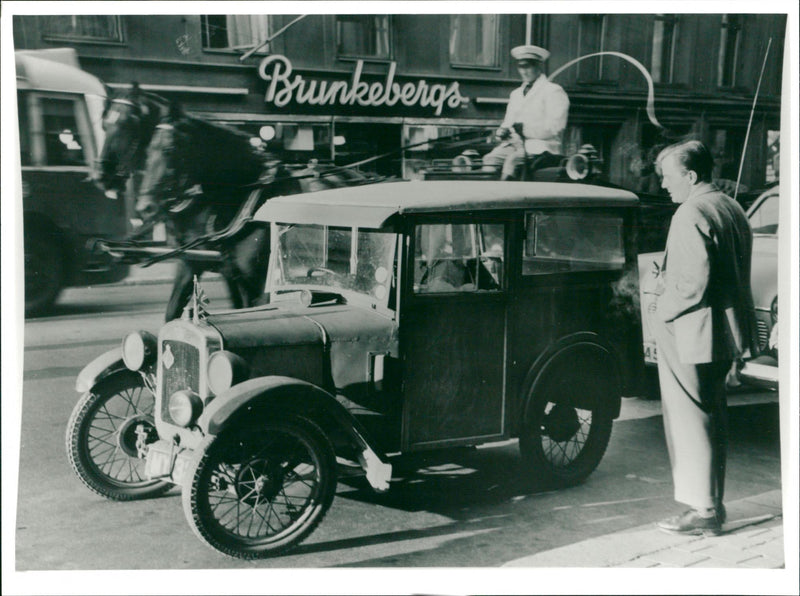 Cars: Austin: Gammal Austin - Vintage Photograph