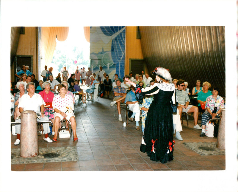 Bellman Memory / Bellman Festival. - Vintage Photograph