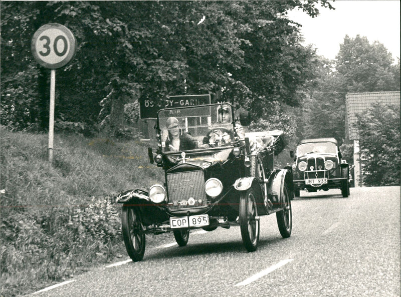 Cars : Old Cars - Vintage Photograph