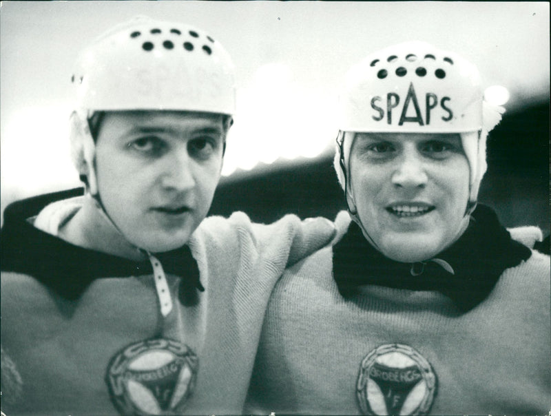 Broberg's victory shooters, Goran Sedwall and Anders Erlander. - Vintage Photograph