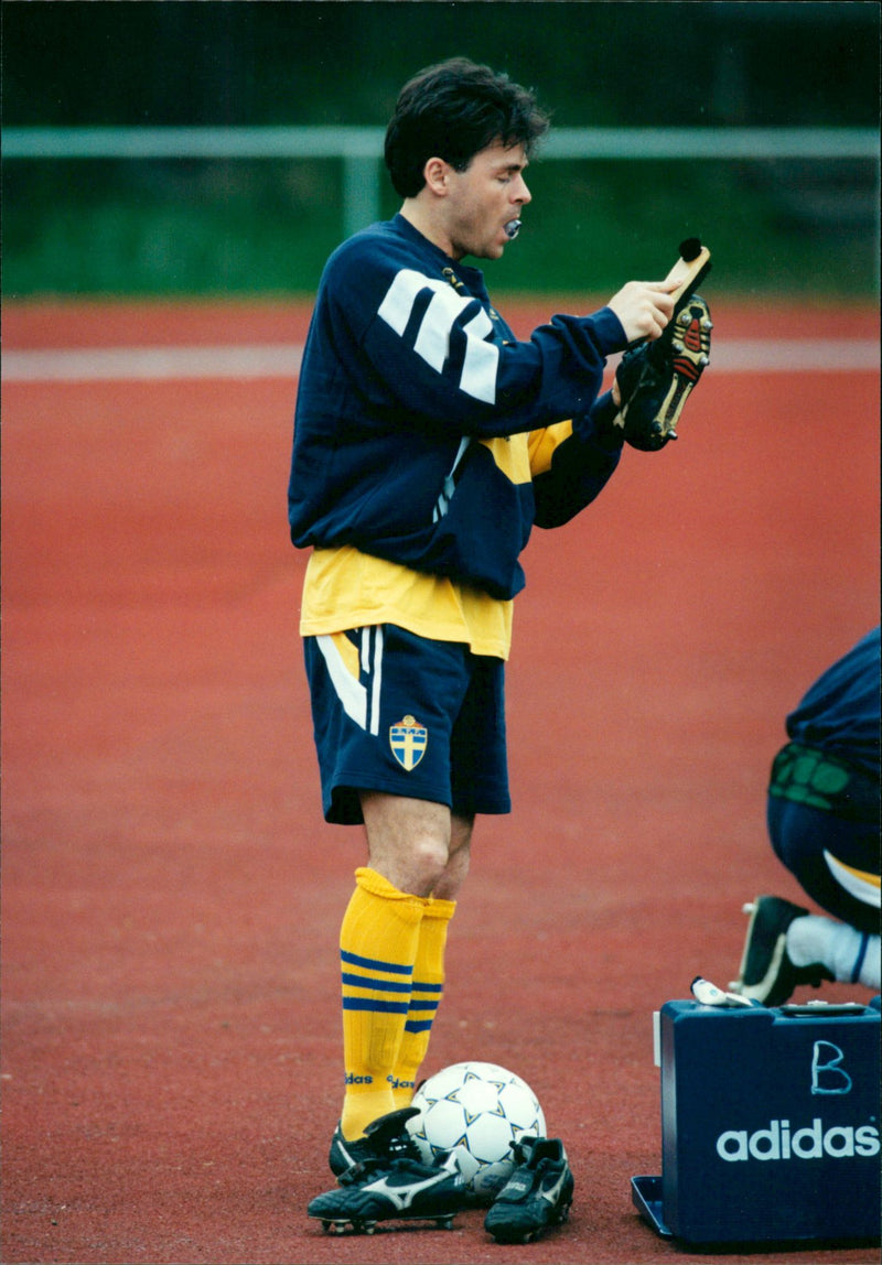 Anders Limpar trains with the Swedish national team - Vintage Photograph