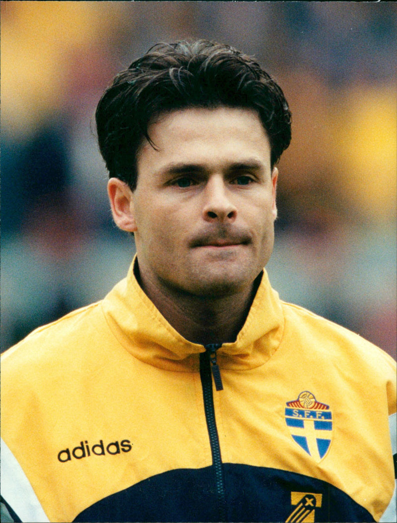 Anders Limpar Swedish national team - Vintage Photograph