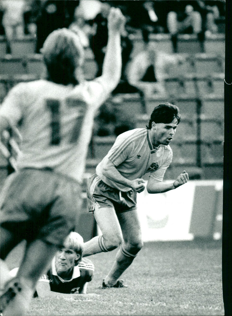 Anders Limpa, Football Player. - Vintage Photograph