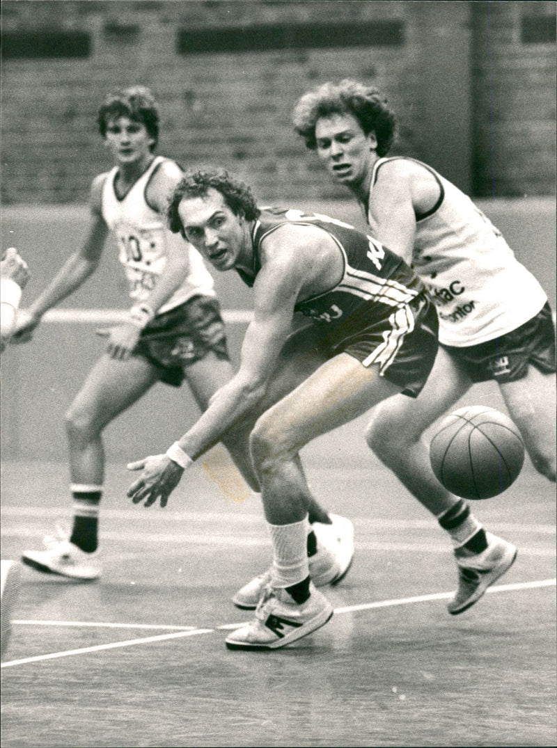 Lars Christian Grundberg, basketball player. - Vintage Photograph