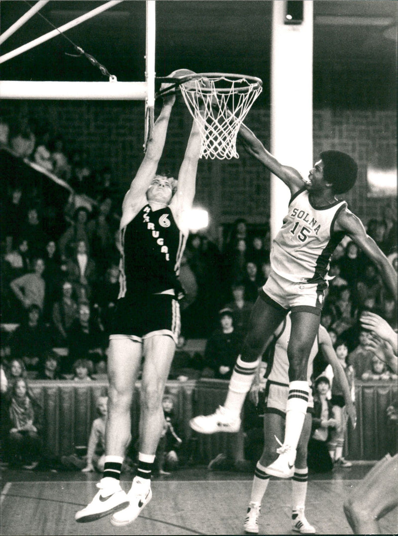 Lars Christian Grundberg, basketball player. - Vintage Photograph