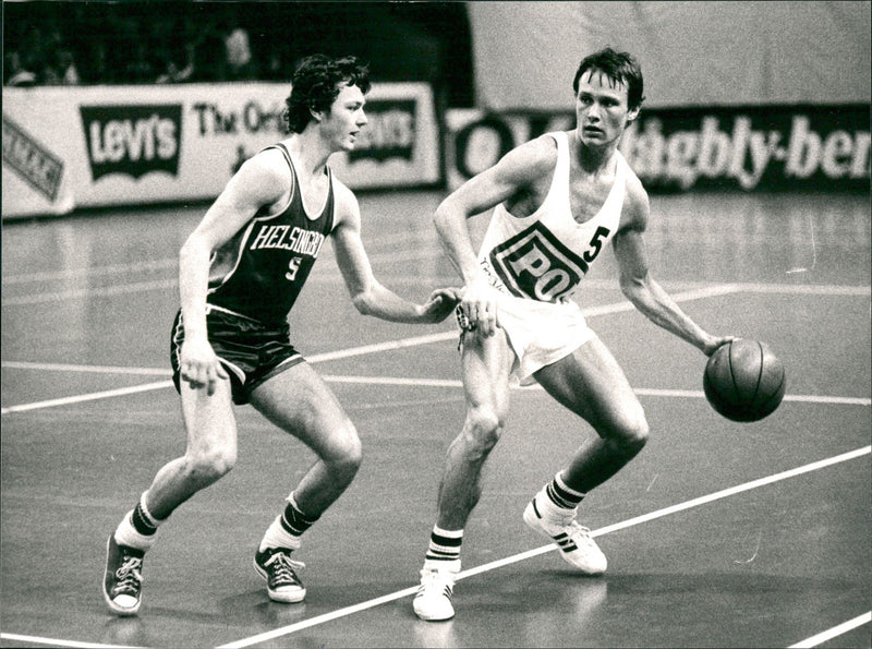 Peter Gunterberg, swedish basketball player. - Vintage Photograph