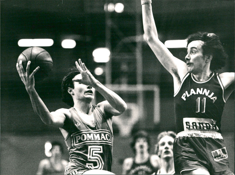 Peter Gunterberg, swedish basketball player. - Vintage Photograph