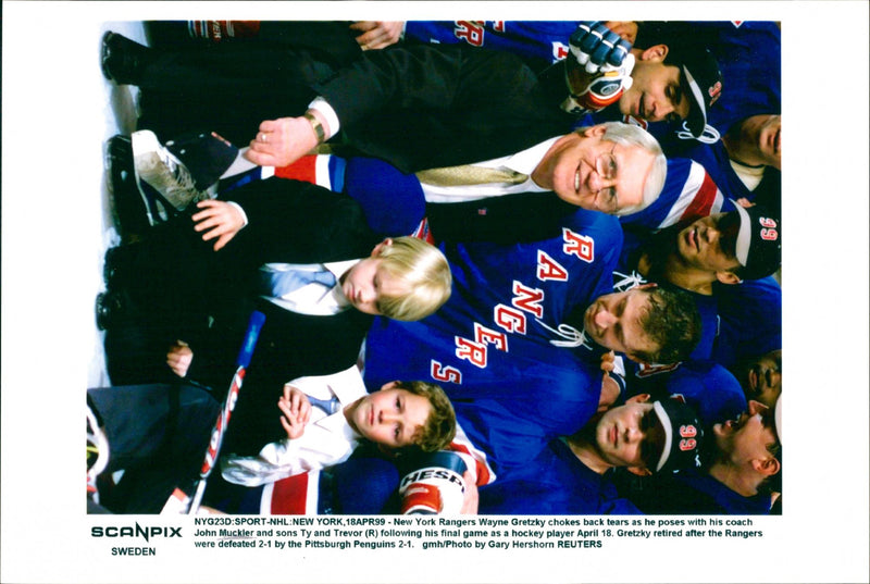 Sports Leader Muckler, John Ice Hockey - Vintage Photograph