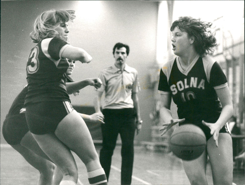 Solna Women's Basketball Team - Vintage Photograph