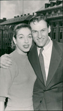 Martha Graham's dance troupe in Stockholm. Linda Margolies and Stuart Hodes - Vintage Photograph