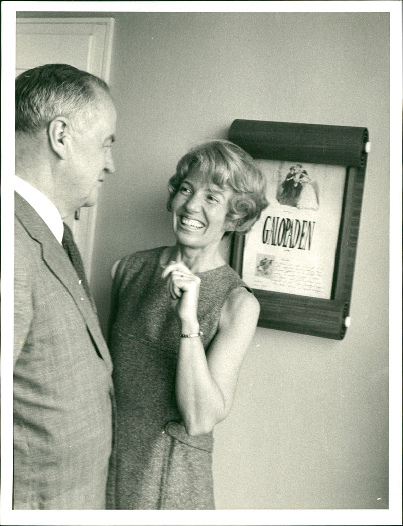 representation floor - Vintage Photograph
