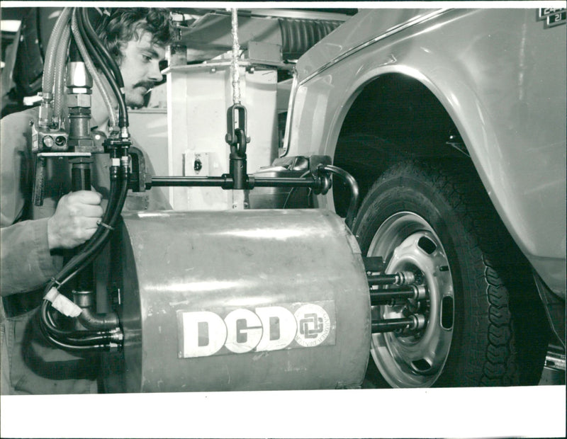 Company: Volvo Personvagnar AB - Kalmar Plant - Vintage Photograph