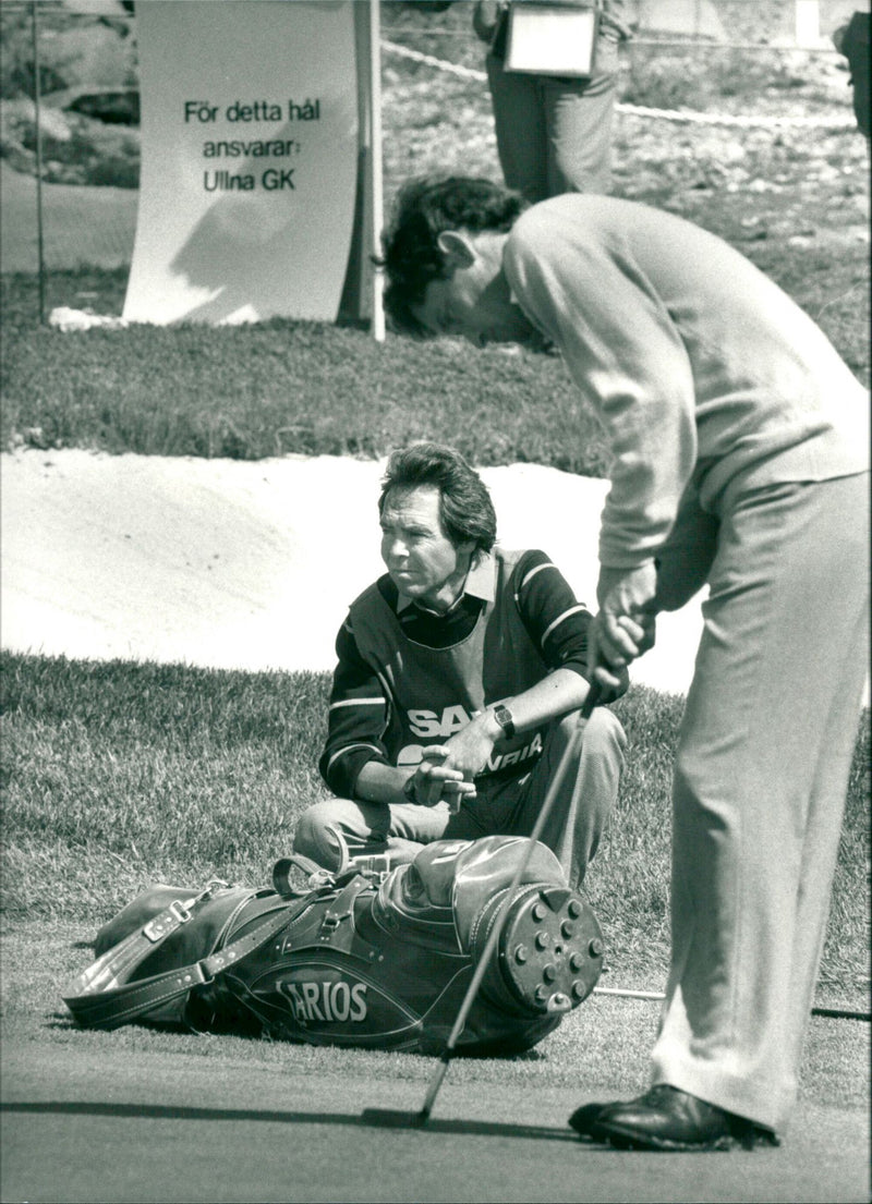 Iminutive Manuel Pinero and his British caddy Jimmy Couins - Vintage Photograph