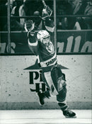 Hakan Loob, ice hockey player. - Vintage Photograph
