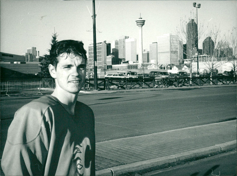 Hakan Loob, ice hockey player. - Vintage Photograph