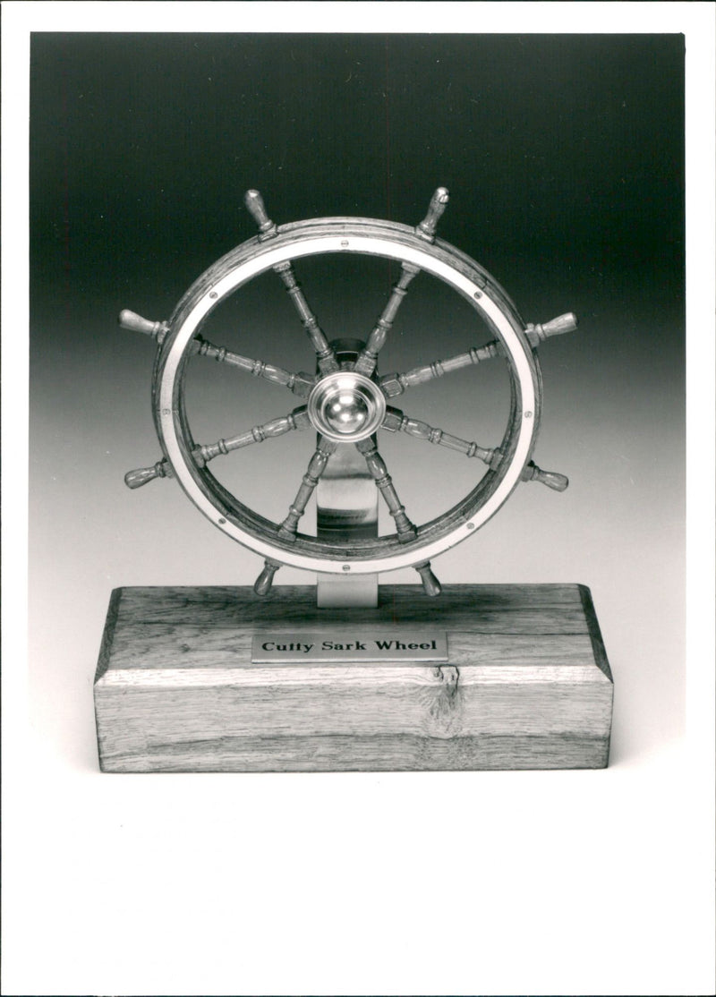 Sealing ships, Cutty wheel - Vintage Photograph