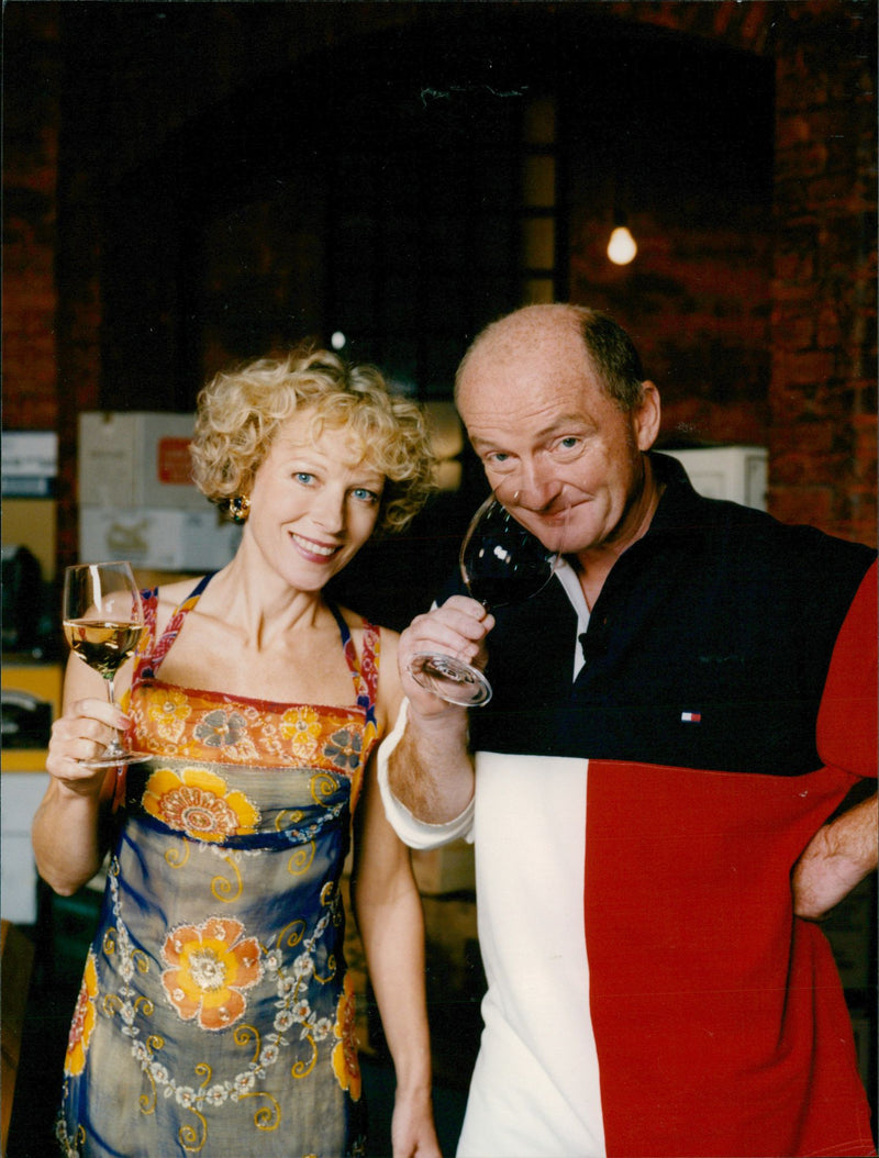 1998 THIS ED IMAGE BRITISH SERIES WRITER TELEVISION - Vintage Photograph