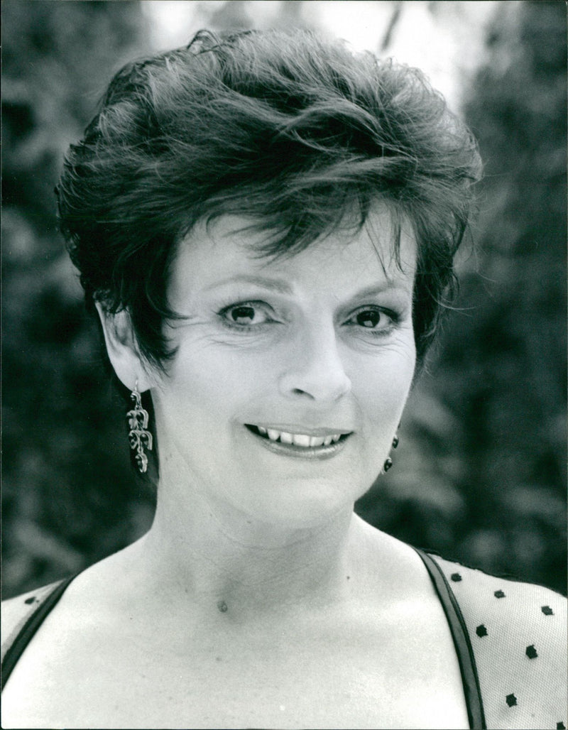 Brenda Blethyn - Vintage Photograph