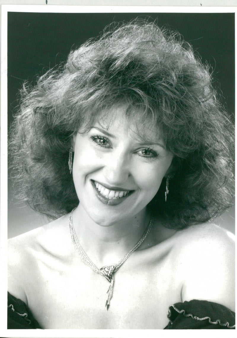 anita dobson