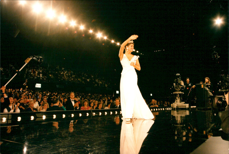 Heather Whitestone as the first deaf Candidate Miss America Title Holder - Vintage Photograph