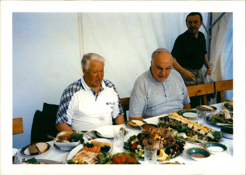 Helmut Kohl. - Vintage Photograph