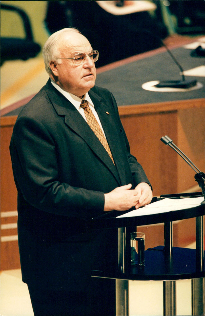 Helmut Kohl. - Vintage Photograph