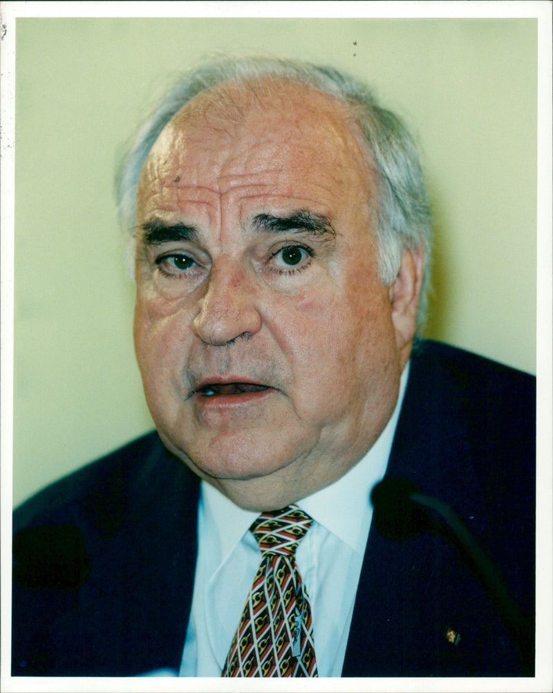 Helmut Kohl. - Vintage Photograph