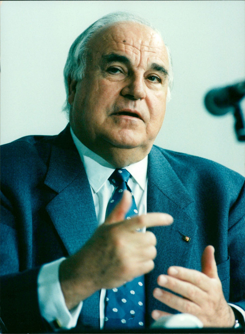 Helmut Kohl. - Vintage Photograph