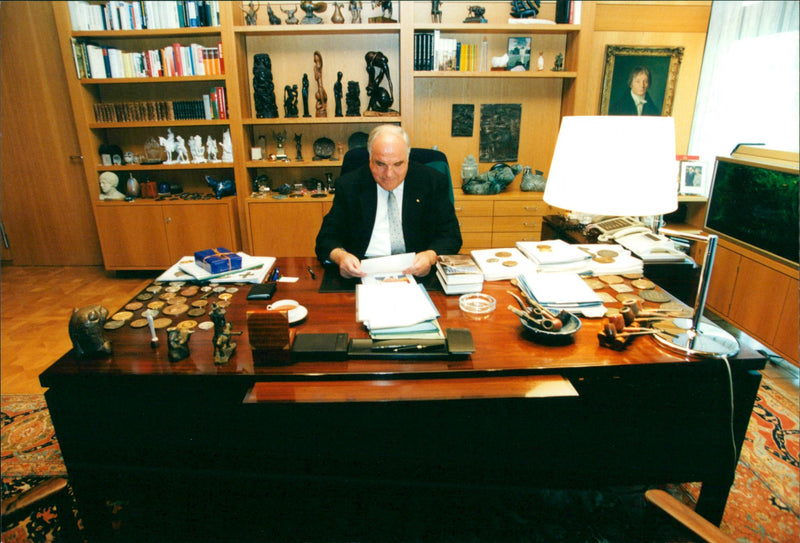 Helmut Kohl. - Vintage Photograph