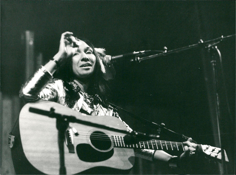 Buffy Sainte-Marie, American-Canadian singer-songwriter. - Vintage Photograph