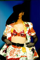 Fashion Show, Paris Fashion Week. Haute Couture Spring / Summer 1997. - Vintage Photograph