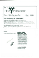 1996 RUNAWAY GIRL PICS HUTCHISON SALLY MCGRATH SAFE SWEDEN - Vintage Photograph