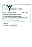 RUNAWAY GIRL PICS HUTCHISON SALLY MCGRATH SAFE HOME SWEDEN - Vintage Photograph