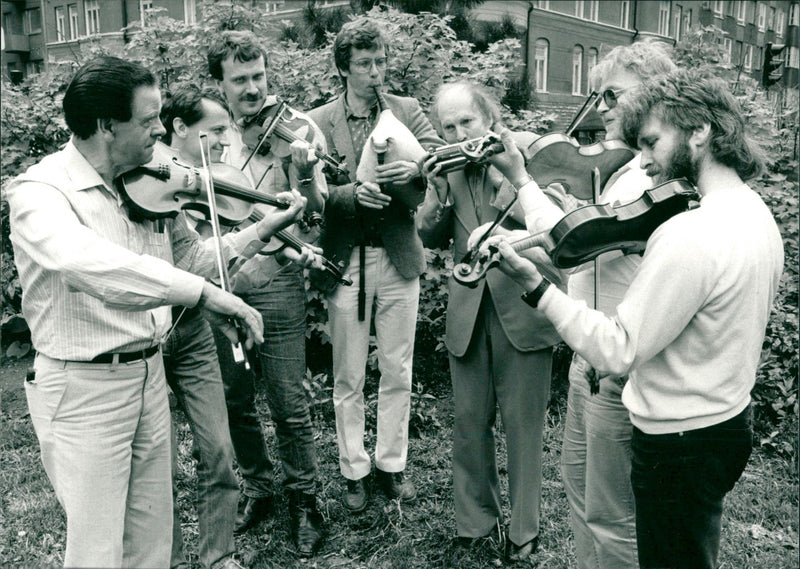 1987 FESTIVA BACKSTROM FULL PROPER MAGNUS FESTIVAL WINTER MUSIC - Vintage Photograph