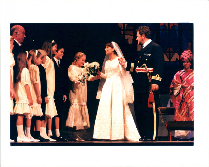1995 OTHER SWEDEN DISCLOSED IMAGE EACH DELIVE SWEDEN MUSIC - Vintage Photograph
