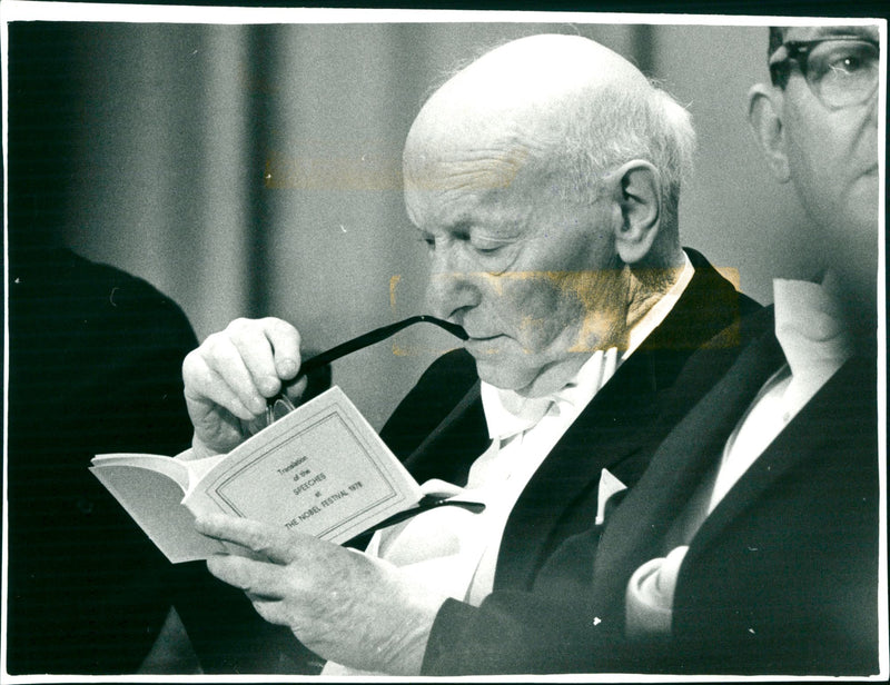 Nobel Prize Winner 1978 Isaac Bashevis Singer - Vintage Photograph