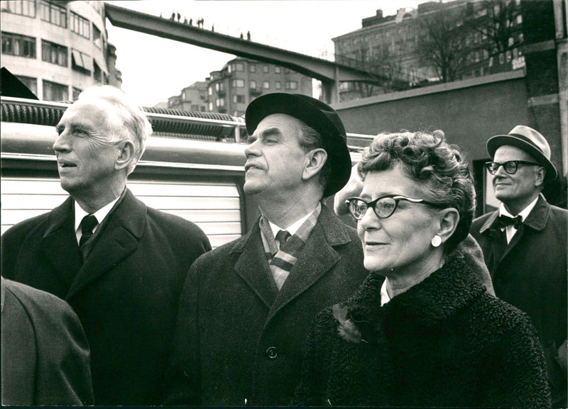 Governor Allan Nordenstam, Minister Svante Lundqvist and Council President Eva Remens. - Vintage Photograph