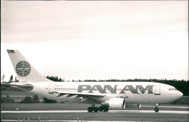 Pan Am airbus - Vintage Photograph