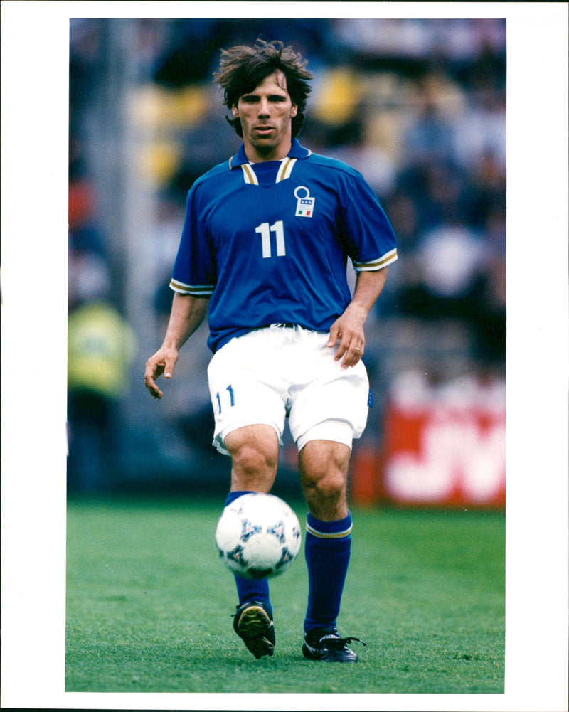 Gianfranco Zola. - Vintage Photograph